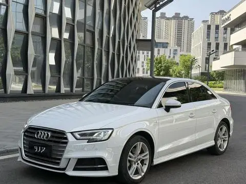 Audi A3 2020 — фото 1