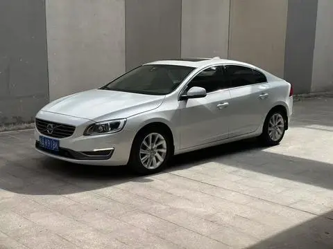 Volvo S60 2015