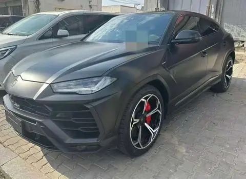 Lamborghini Urus 2021 — фото 1