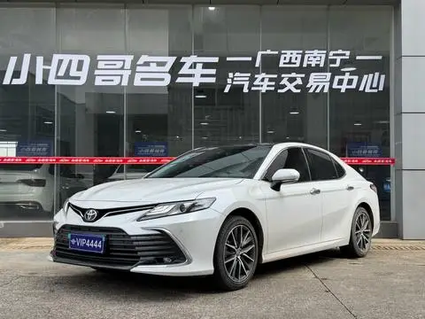 Toyota Camry 2021