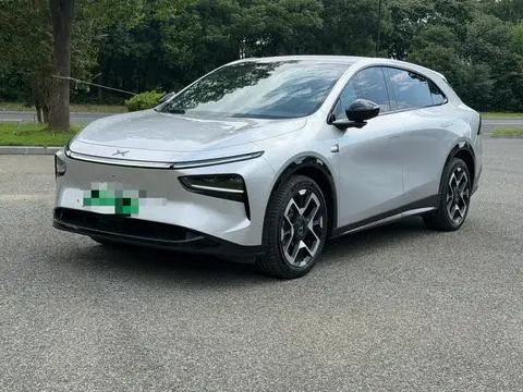 XPeng 小鹏G7 2025