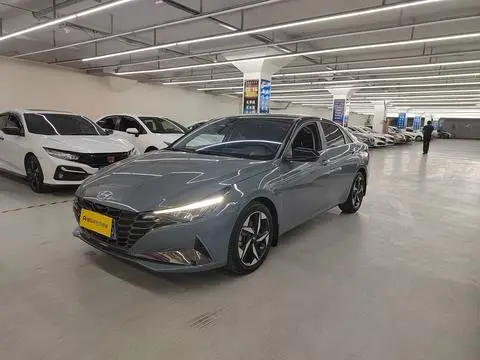 Hyundai Elantra 2022