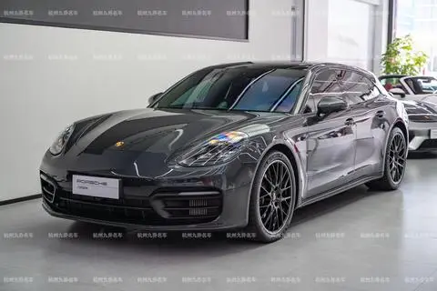 Porsche Panamera 2023