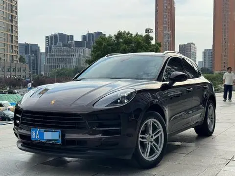 Porsche Macan 2018 — фото 1
