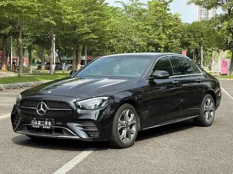 Mercedes-Benz E-Class 2022 — фото 1