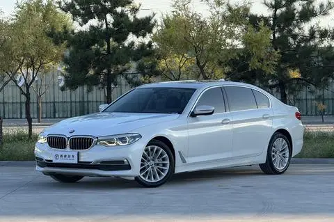 BMW 5 Series 2020 — фото 1