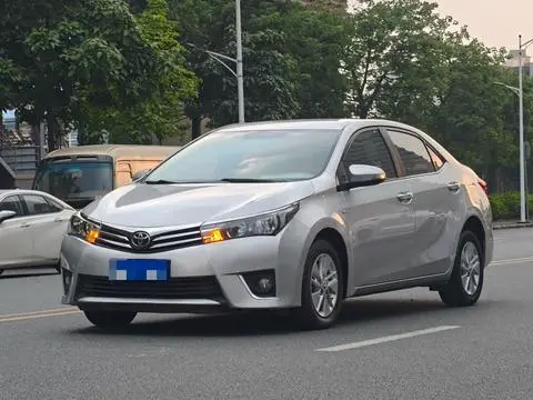 Toyota Corolla 2016 — фото 1