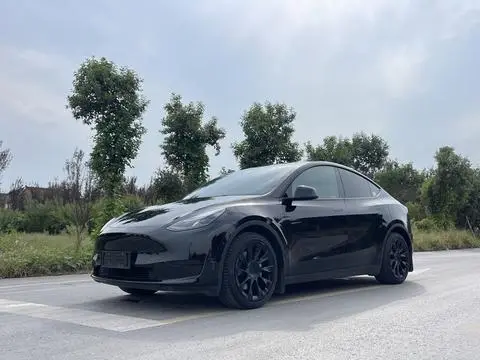 Tesla Model Y 2022 — фото 1