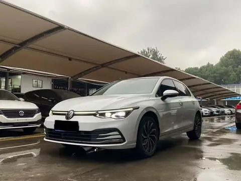 Volkswagen Golf 2024