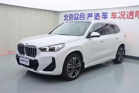 BMW X1 2023 — фото 1