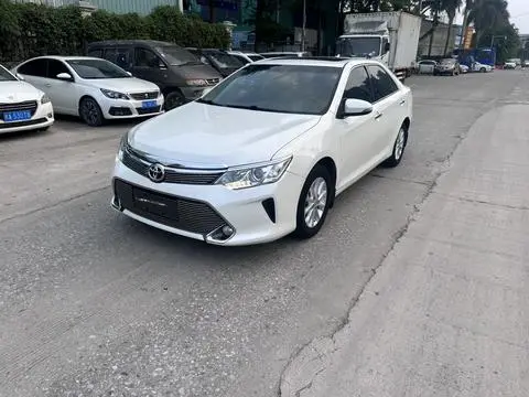 Toyota Camry 2015