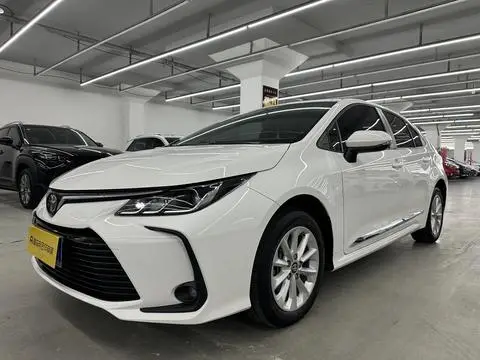 Toyota Corolla 2021 — фото 1