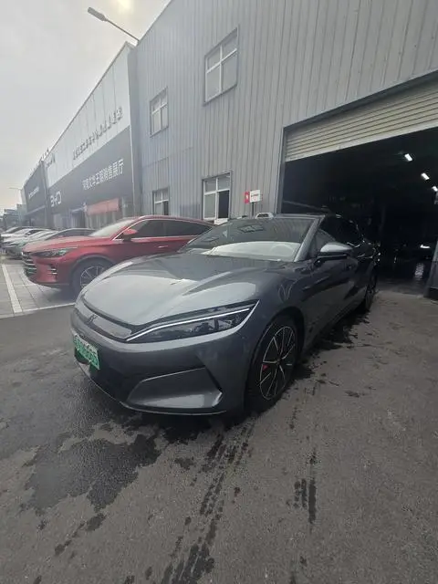 BYD Han L DM 2025