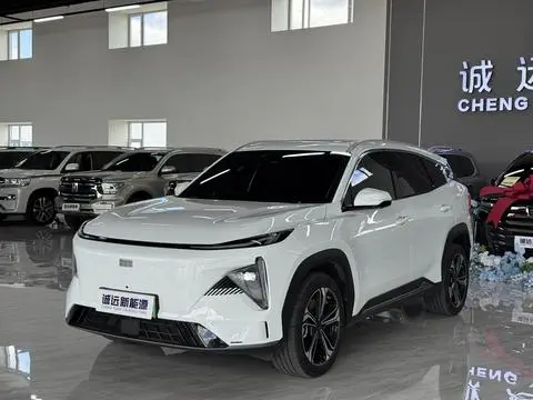 Geely L7 2025