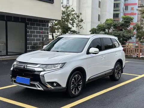 Mitsubishi 欧蓝德 2019