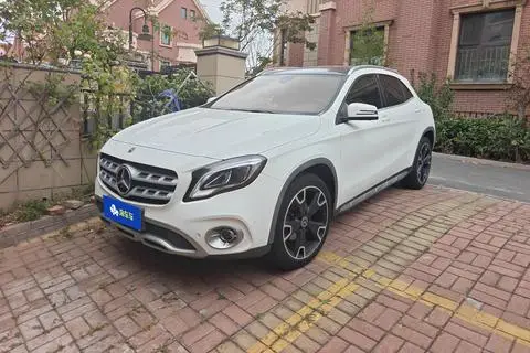 Mercedes-Benz GLA 2017