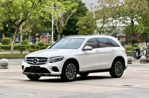 Mercedes-Benz GLC 2017 — фото 1
