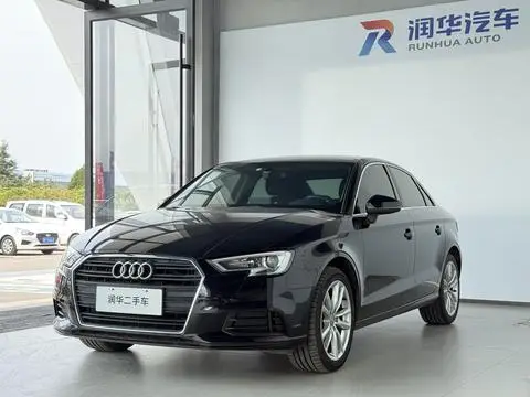 Audi A3 2018 — фото 1