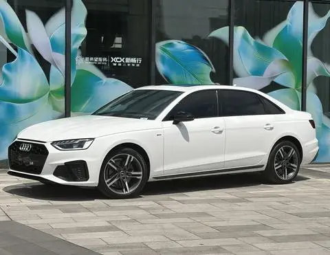 Audi A4L 2022 — фото 1