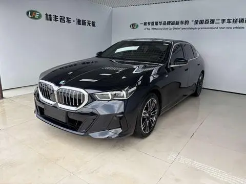 BMW 5 Series 2025