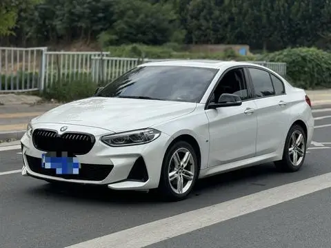 BMW 1 Series 2021 — фото 1