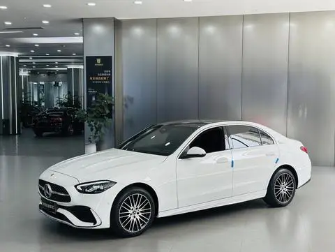 Mercedes-Benz C-Class 2024