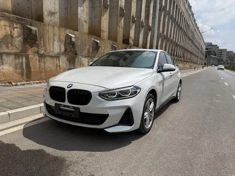 BMW 1 Series 2020 — фото 1
