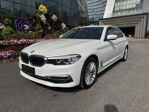 BMW 5 Series 2019 — фото 1