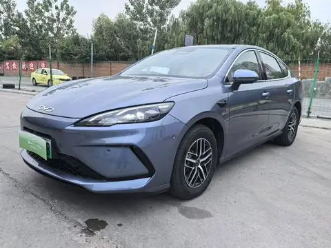 BYD Seal05 DM 2025
