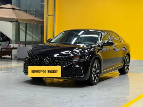 Volkswagen Passat 2022