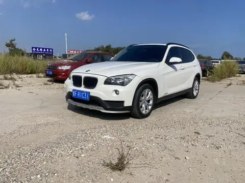 BMW X1 2014 — фото 1