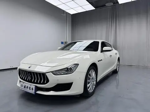 Maserati Ghibli 2021 — фото 1