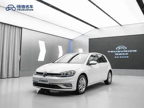 Volkswagen Golf 2019 — фото 1