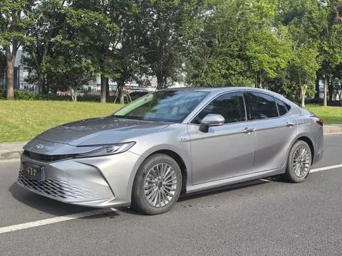 Toyota Camry 2024