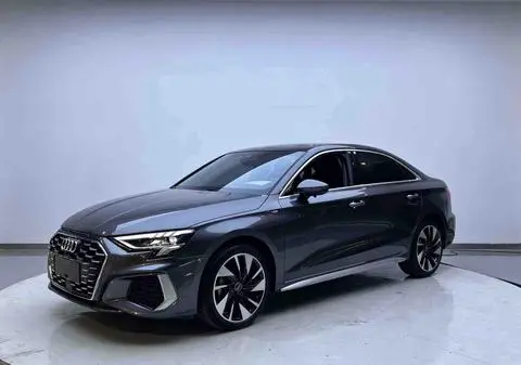 Audi A3 2023 — фото 1