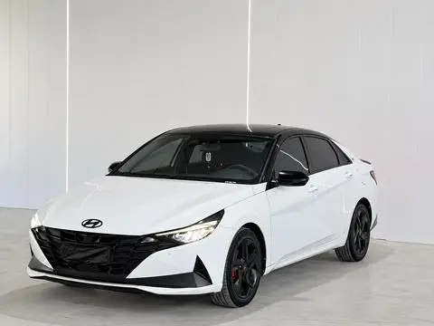 Hyundai Elantra 2022