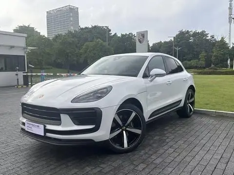 Porsche Macan 2025 — фото 1