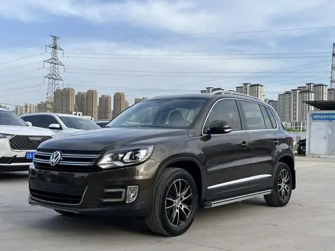 Volkswagen Tiguan 2015 — фото 1