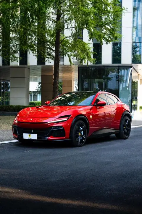 Ferrari Purosangue 2023