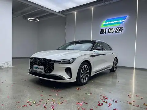 Lincoln Z 2025