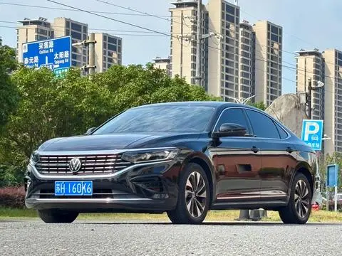 Volkswagen Passat 2022