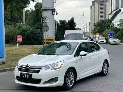 Citroën C4L 2014