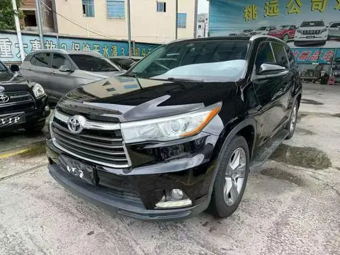 Toyota Highlander 2017 — фото 1