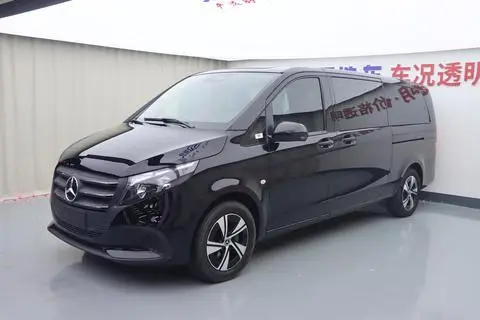 Mercedes-Benz 威霆 2024