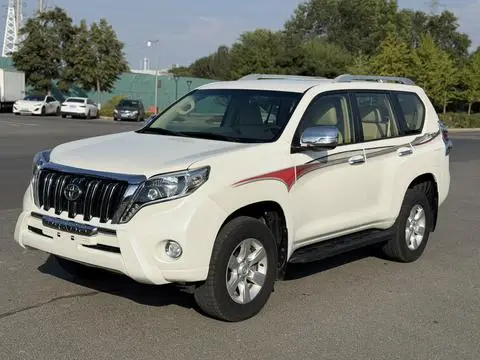 Toyota Prado 2015 — фото 1
