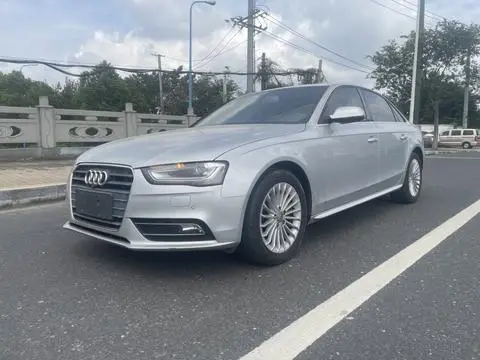 Audi A4L 2015