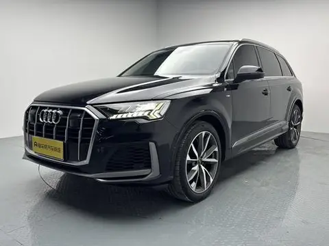 Audi Q7 2021