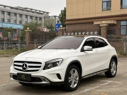Mercedes-Benz GLA 2016