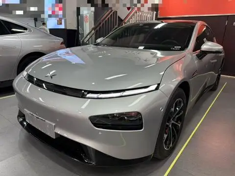 XPeng 小鹏P7 2022