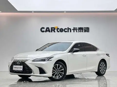 Lexus ES 2025 — фото 1